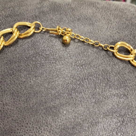 Gold tone Choker - Picture 3 of 16